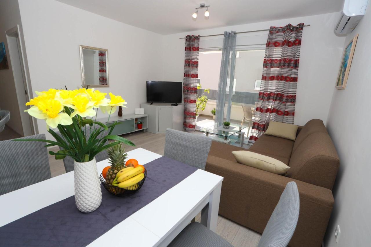 Apartman Petra Makarska Buitenkant foto