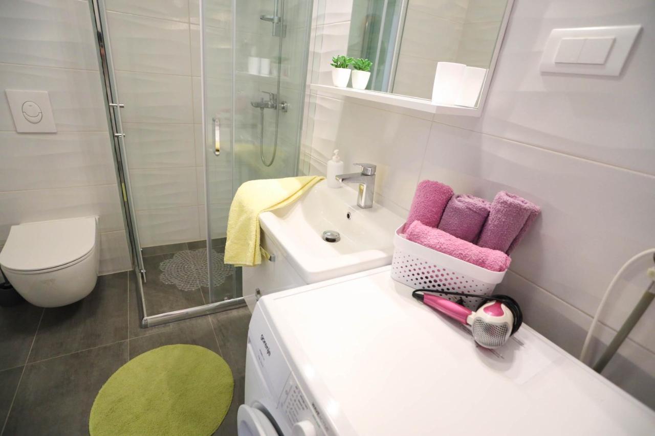 Apartman Petra Makarska Buitenkant foto